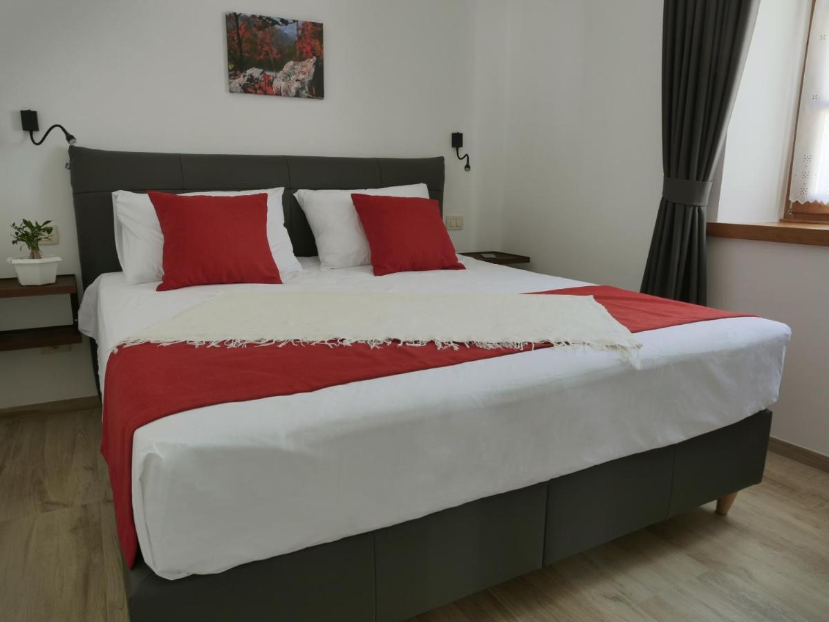 Apartmaji In Sobe Odlicna Hisa Štanjel מראה חיצוני תמונה