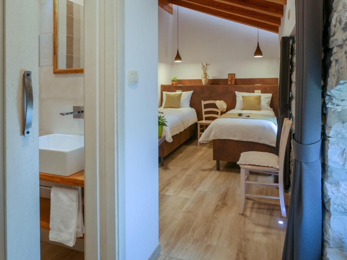 Apartmaji In Sobe Odlicna Hisa Štanjel מראה חיצוני תמונה